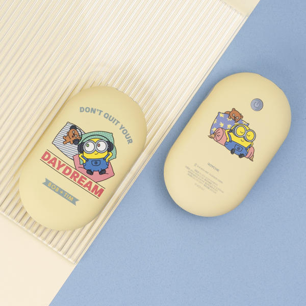 Minions rechargeable hand warmer character Portable auxiliary battery Electric electronic hot pack Double-sided heating auxiliary battery