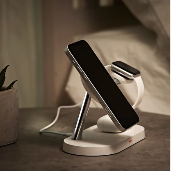 Manreb 3-in-1 + 1 Apple Watch iPhone Maxafe Wireless Charger Cradle